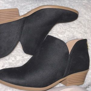 Black mini boots!!